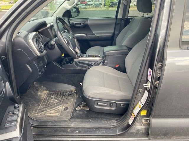 Used 2020 Toyota Tacoma SR5 w/ Technology Package AWD/4WD image 9