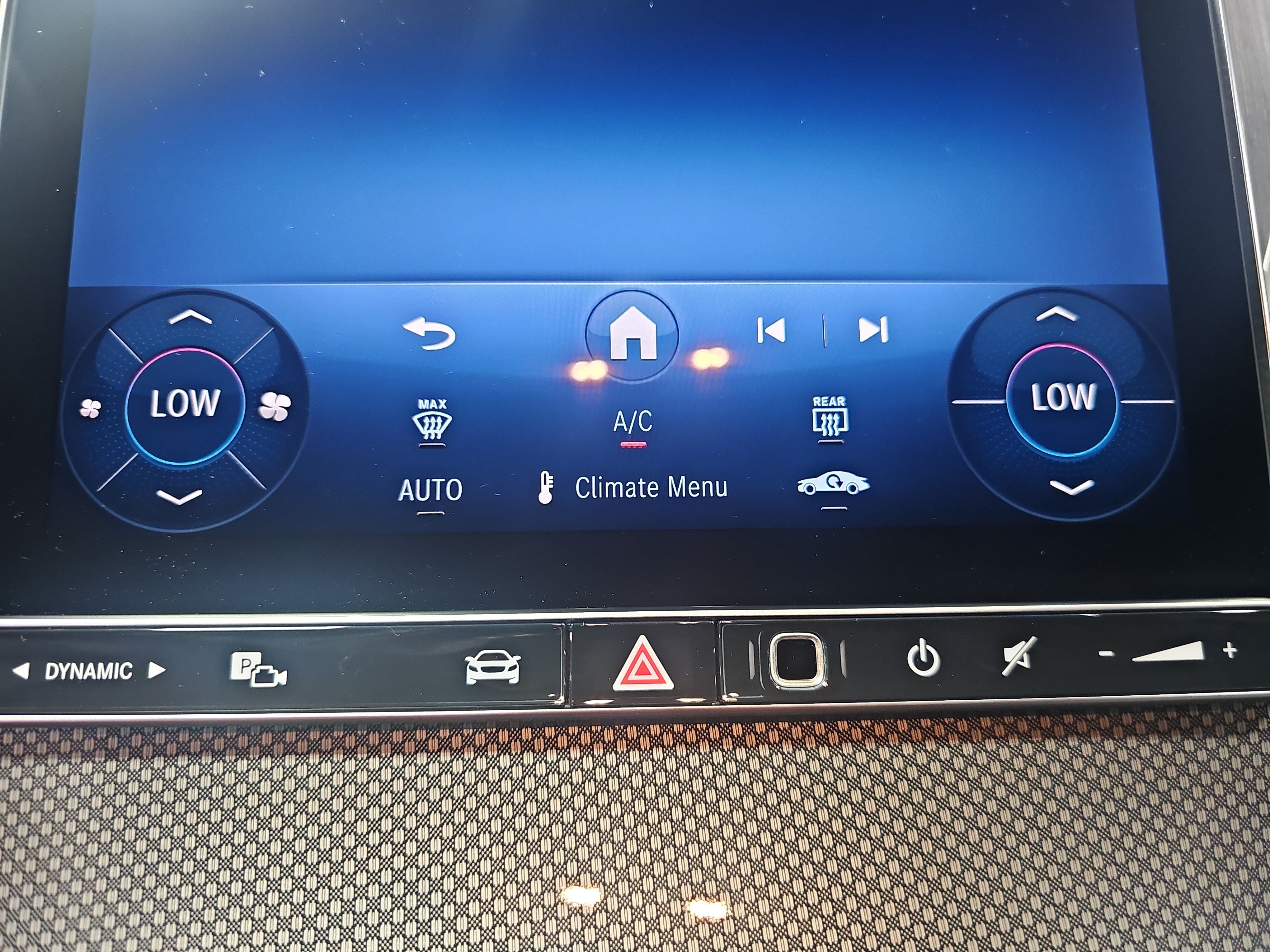 New 2026 Mercedes-Benz C 300 Sedan image 21