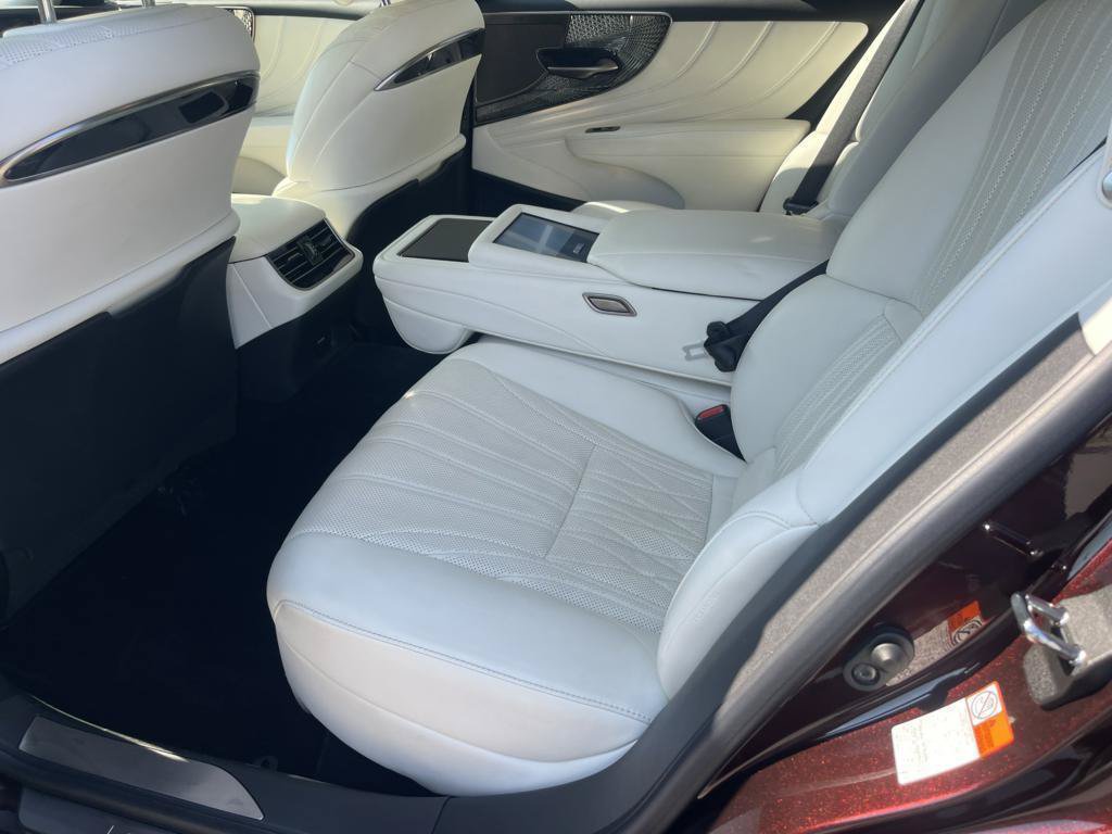 Used 2020 Lexus LS 500 AWD image 8