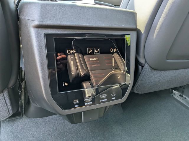 New 2026 GMC Yukon XL AT4 Ultimate AWD/4WD image 24