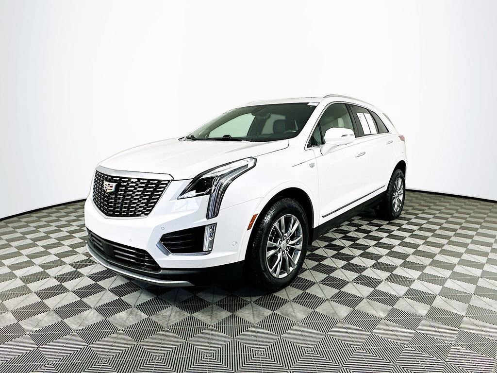 Used 2023 Cadillac XT5 Premium Luxury w/ Technology Package image 4