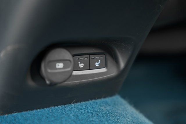 Used 2022 Volvo C40 P8 Recharge Ultimate image 32