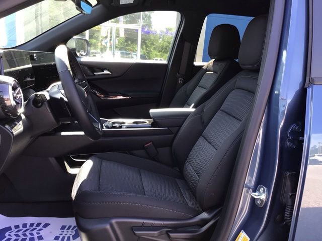 New 2026 Chevrolet Equinox LT w/ Safety and Technology Package FWD image 10