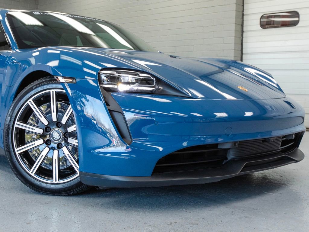 Used 2022 Porsche Taycan 4S image 8