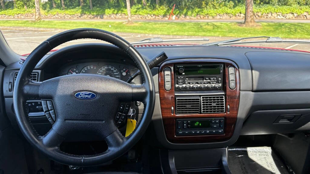 Used 2004 Ford Explorer Limited AWD/4WD image 11