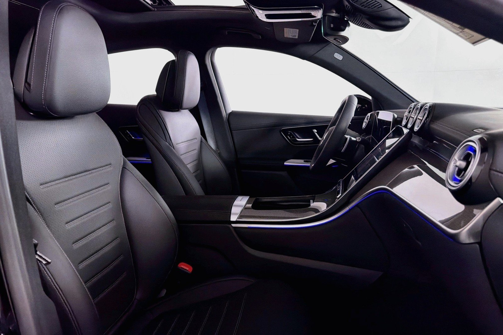 New 2027 Mercedes-Benz GLC 300 4MATIC image 6