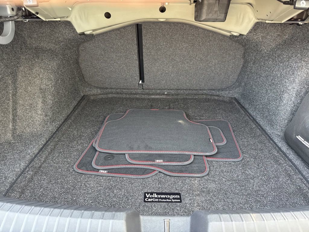 Used 2020 Volkswagen Jetta GLI image 11