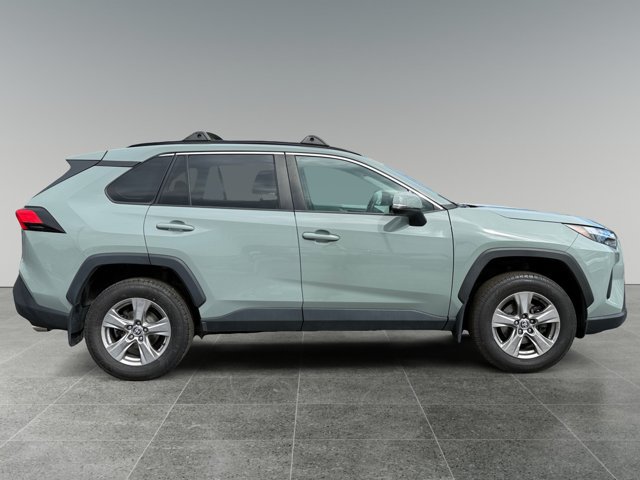Certified 2022 Toyota RAV4 XLE w/ Convenience Package AWD/4WD image 3