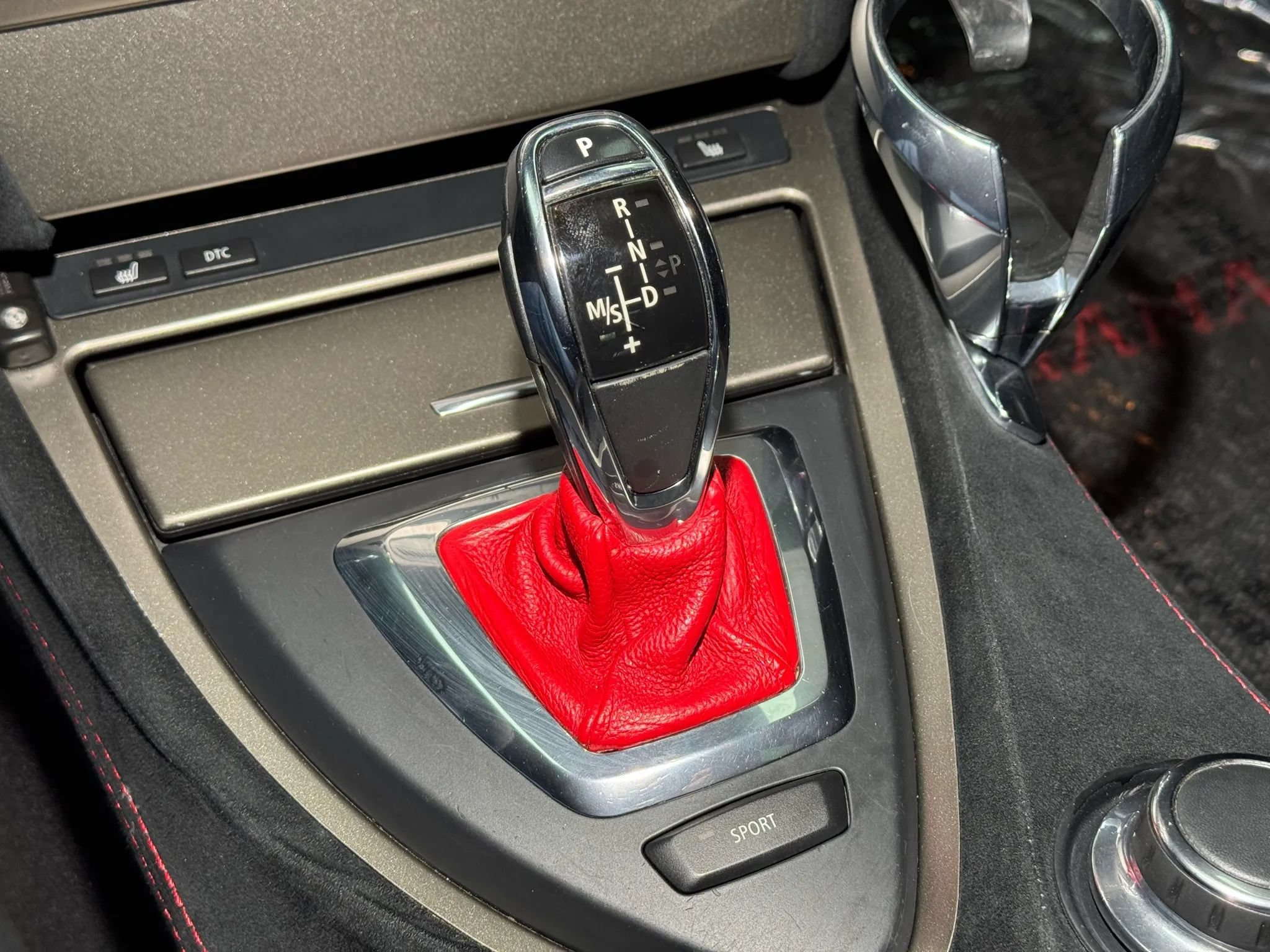 Used 2008 BMW 650i Coupe w/ Sport Pkg RWD image 36