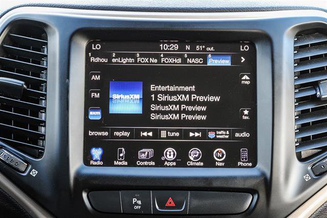 Used 2017 Jeep Cherokee Limited w/ Luxury Group image 14