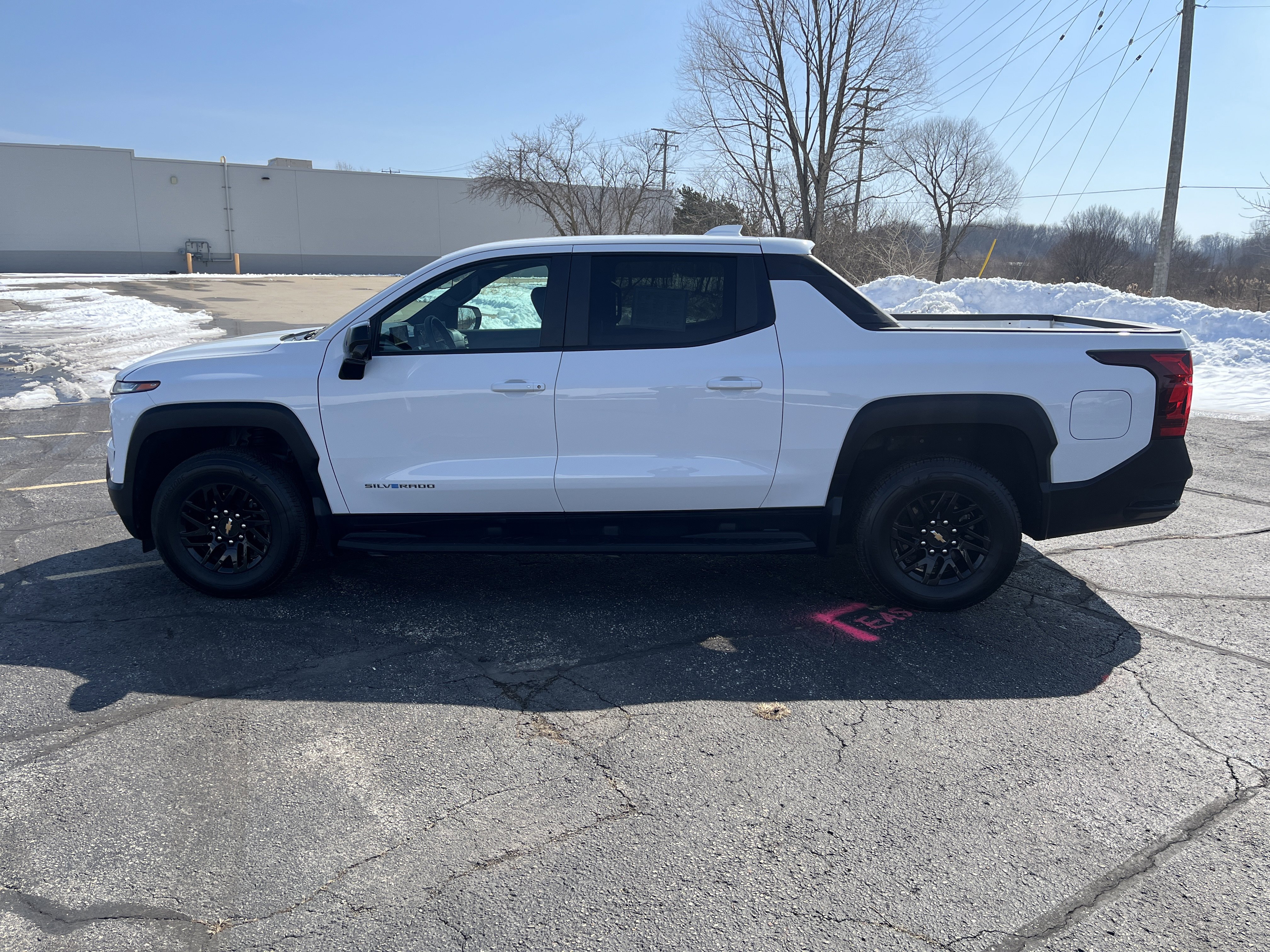 Used 2024 Chevrolet Silverado EV W/T image 3