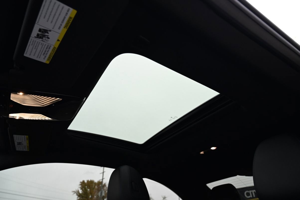 Used 2023 BMW M240i xDrive Coupe w/ Premium Package image 39