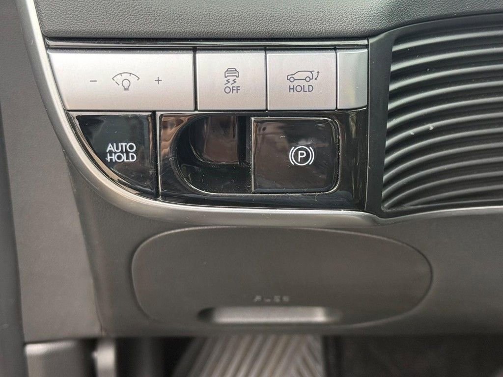 Used 2024 Hyundai Ioniq 5 SEL image 24