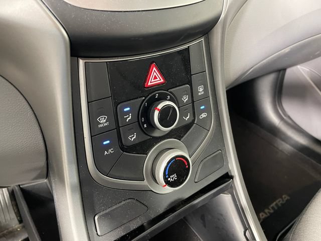Used 2016 Hyundai Elantra SE FWD image 8