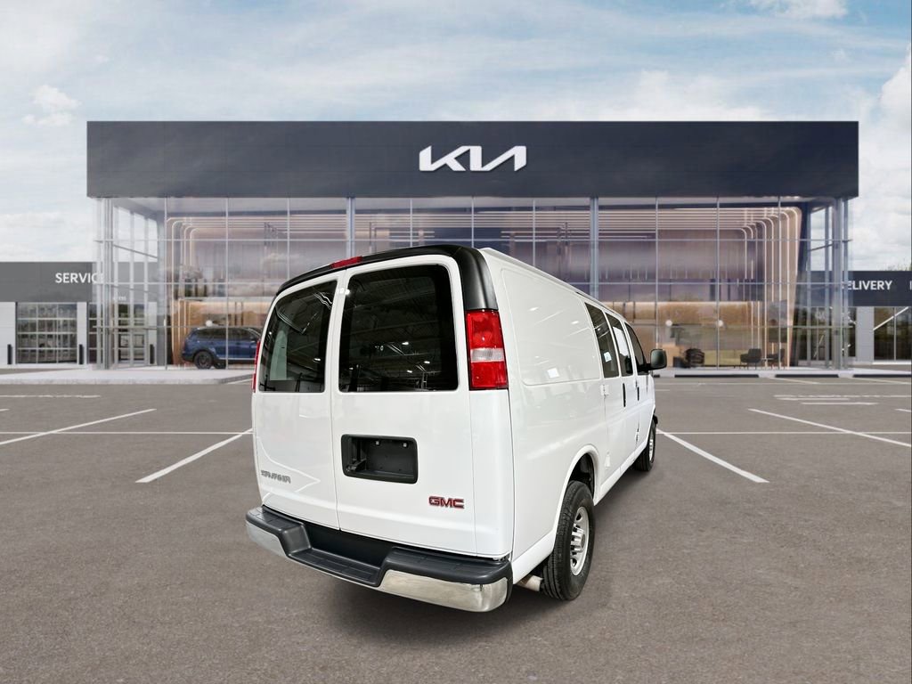 Used 2024 GMC Savana 2500 w/ Driver Convenience Package image 8