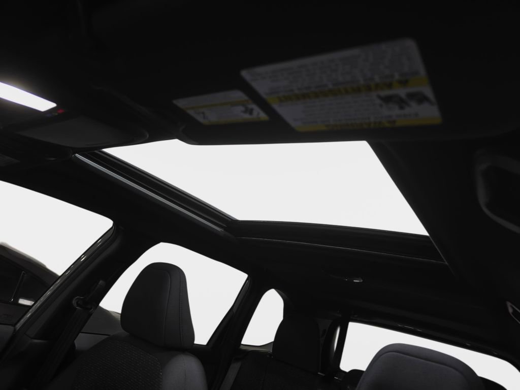 Used 2025 Subaru Forester Premium image 27