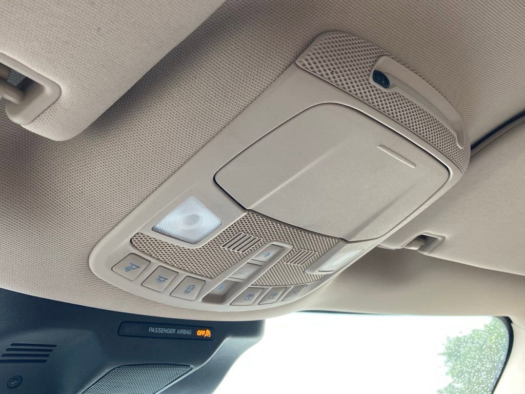 Used 2022 Ford Expedition Limited image 27