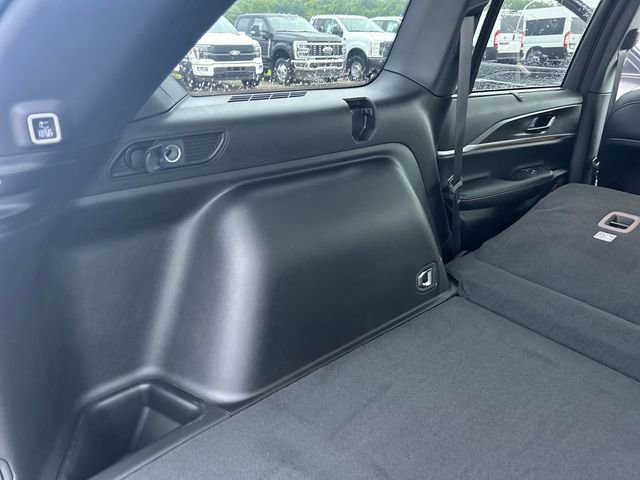 New 2025 Jeep Grand Cherokee Limited w/ Luxury Tech Group II image 43