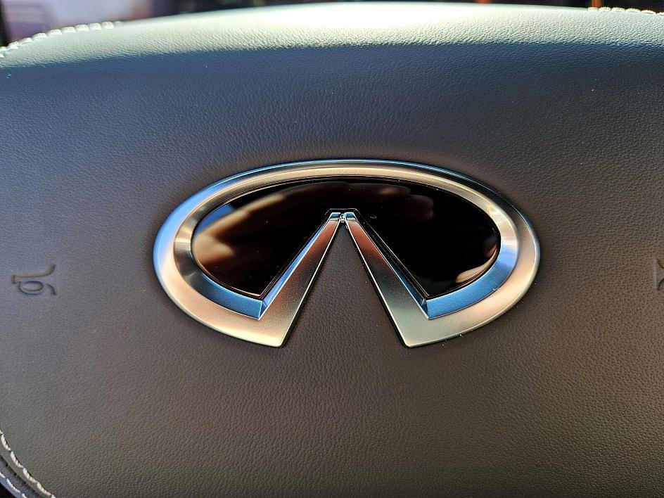 New 2026 INFINITI QX80 4WD w/ Sport Exterior Package image 26