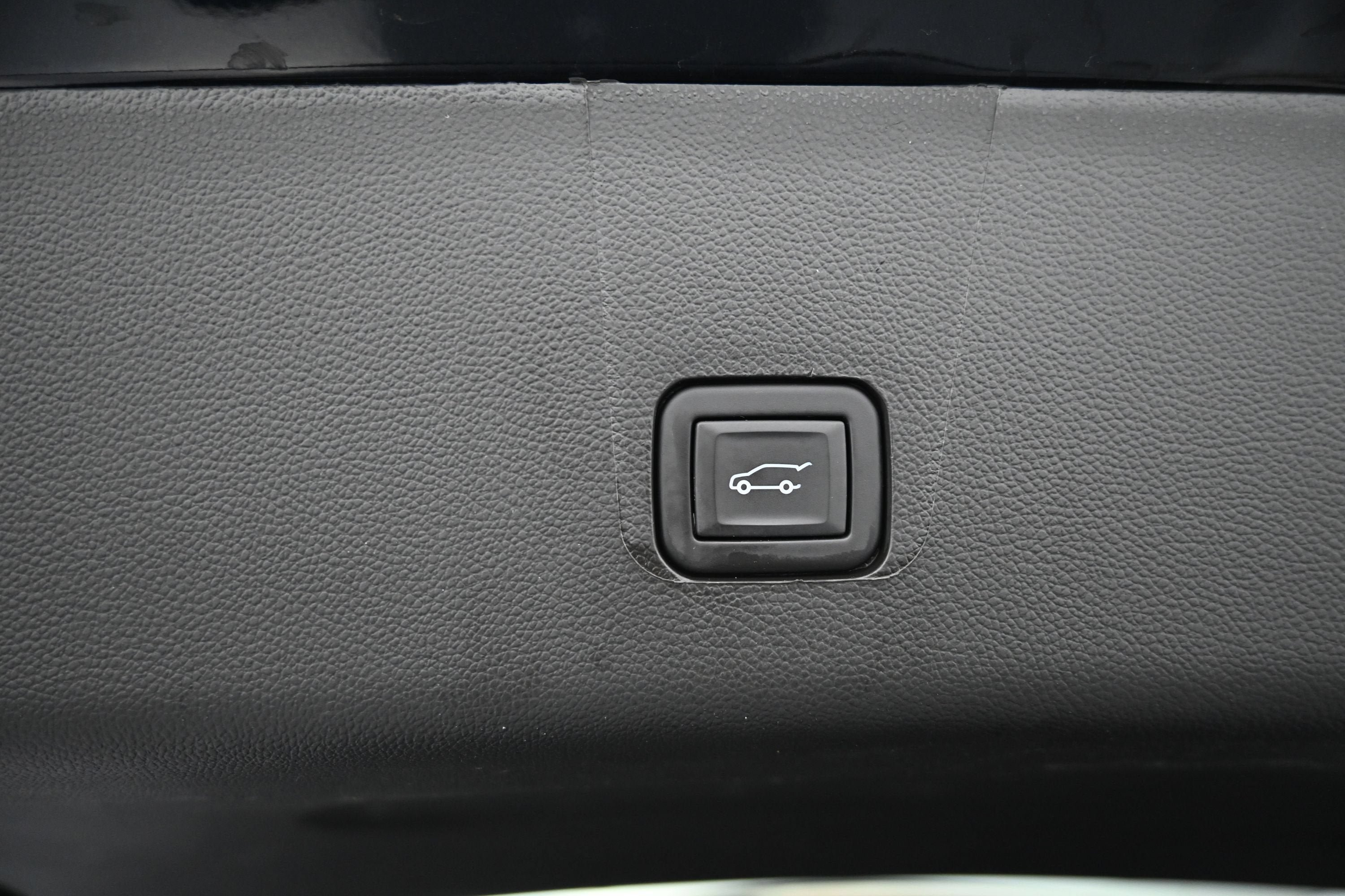 Certified 2023 Chevrolet Traverse LT AWD/4WD image 29