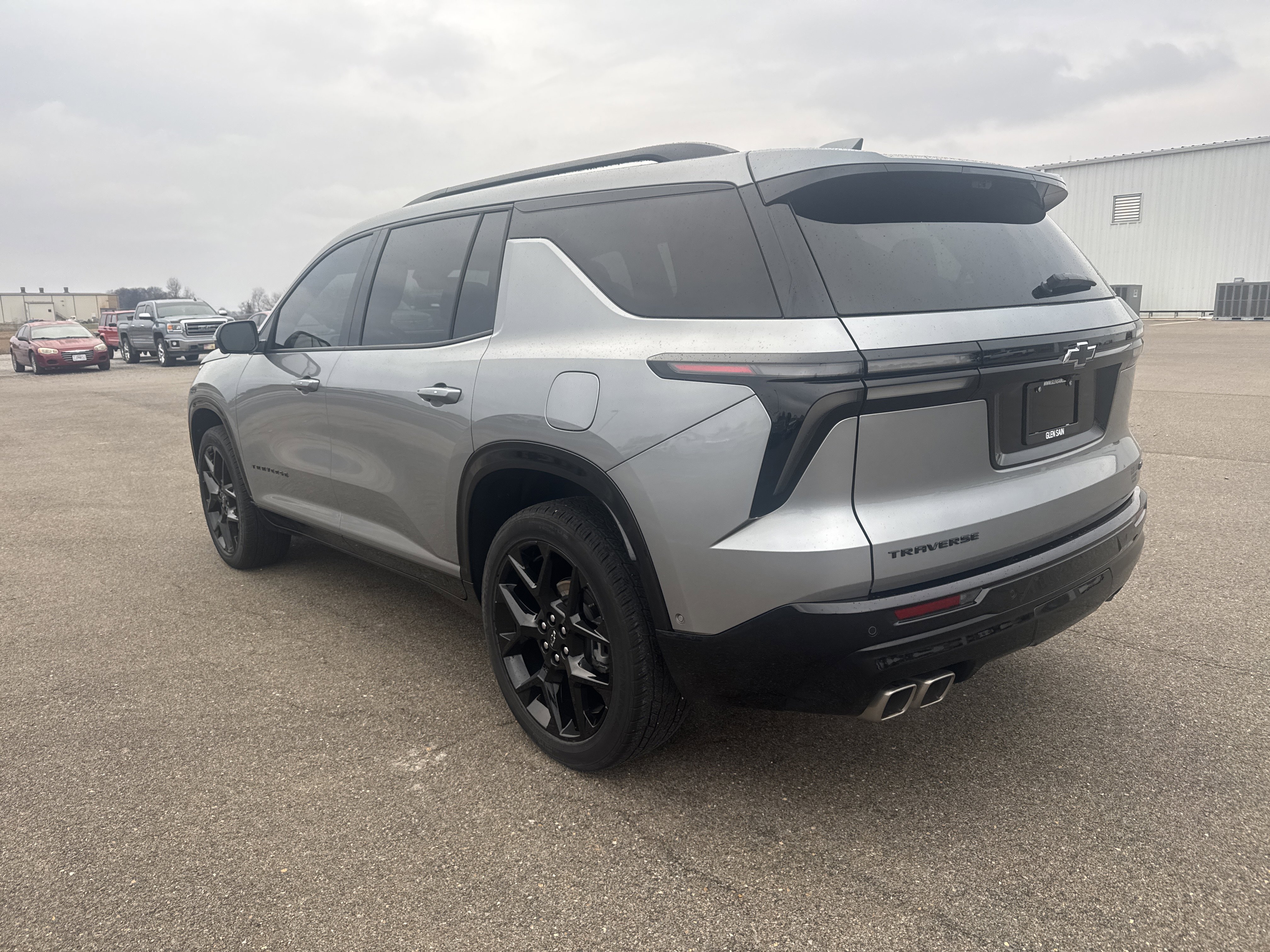 Used 2024 Chevrolet Traverse RS w/ LPO, Floor Liner Package image 3