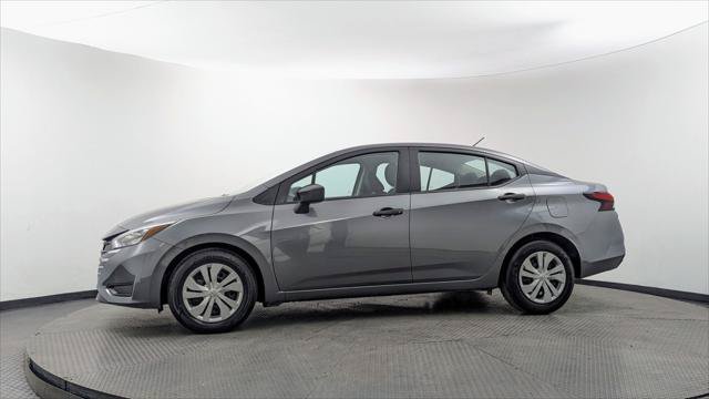 Used 2025 Nissan Versa S FWD image 3