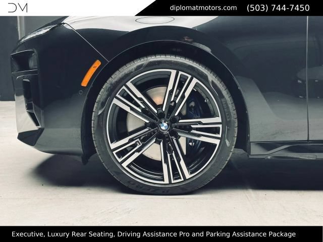 Used 2023 BMW 760i xDrive w/ Executive Package AWD/4WD image 51