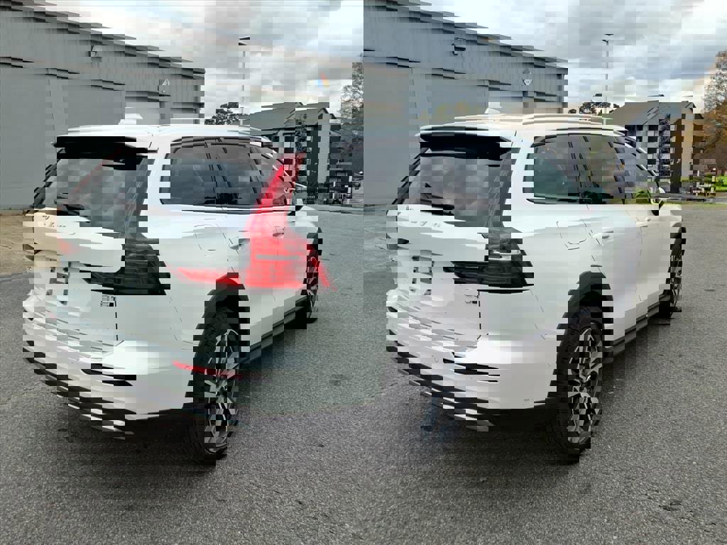 New 2026 Volvo V60 B5 Cross Country Plus w/ Protection Package Premier image 3