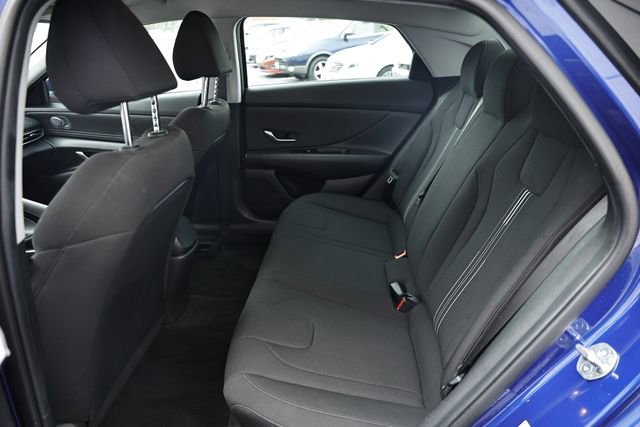 Used 2023 Hyundai Elantra SEL w/ Convenience Package image 23