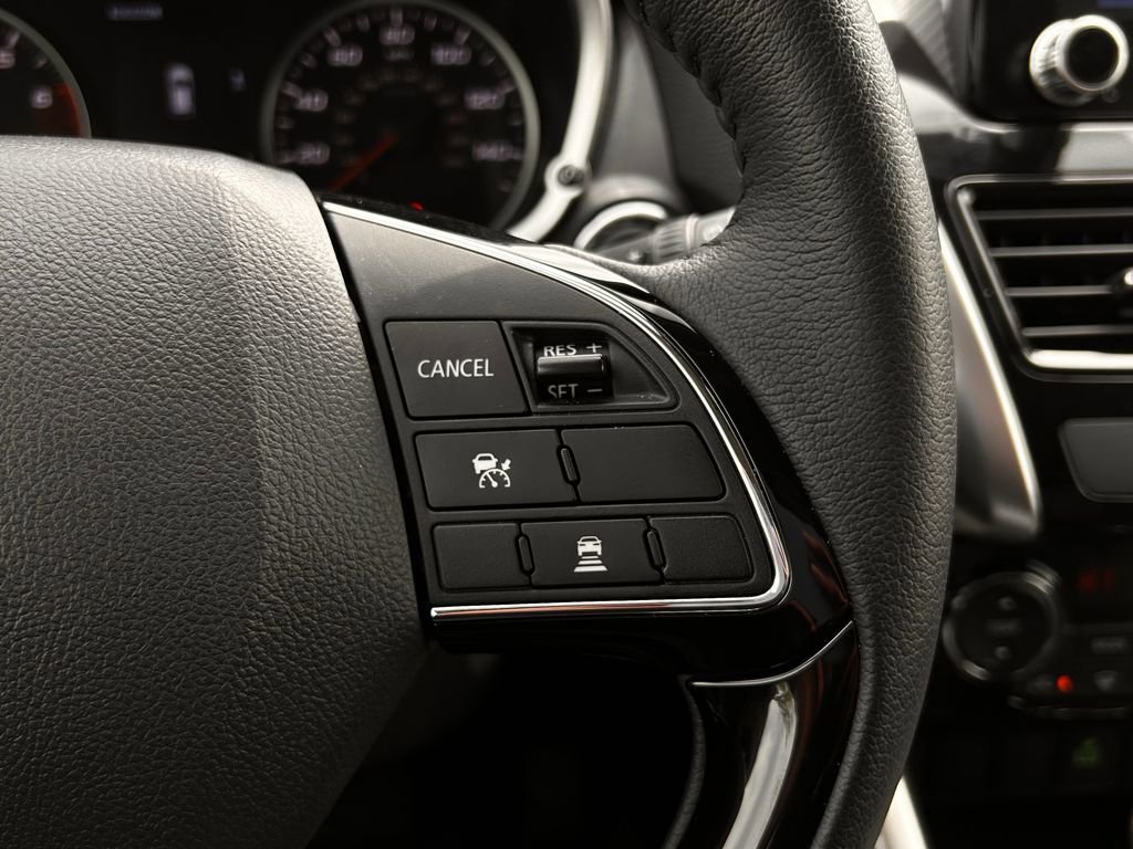 Used 2026 Mitsubishi Eclipse Cross SE image 14