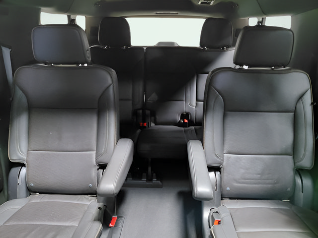 Certified 2023 Chevrolet Suburban High Country w/ Max Trailering Package AWD/4WD image 5