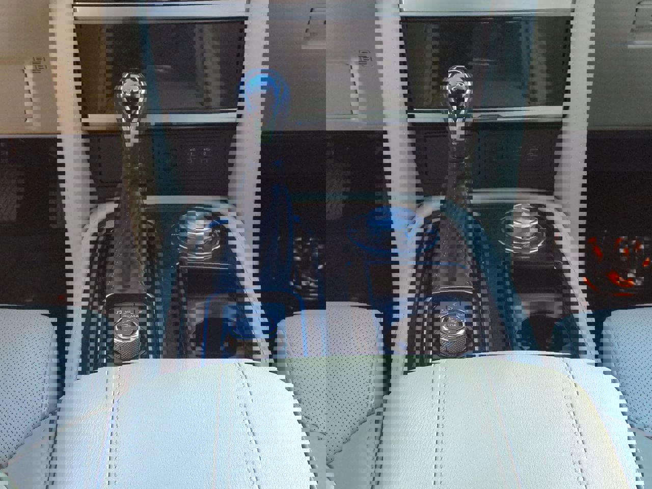 Used 2022 INFINITI QX80 Sensory w/ All-Season Package image 19