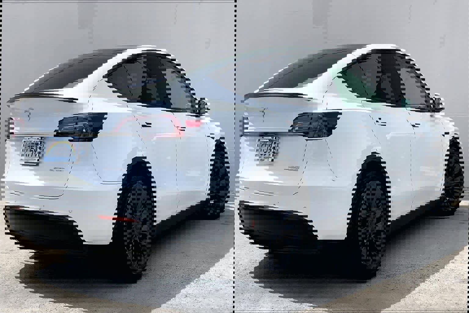 Used 2022 Tesla Model Y Performance image 23