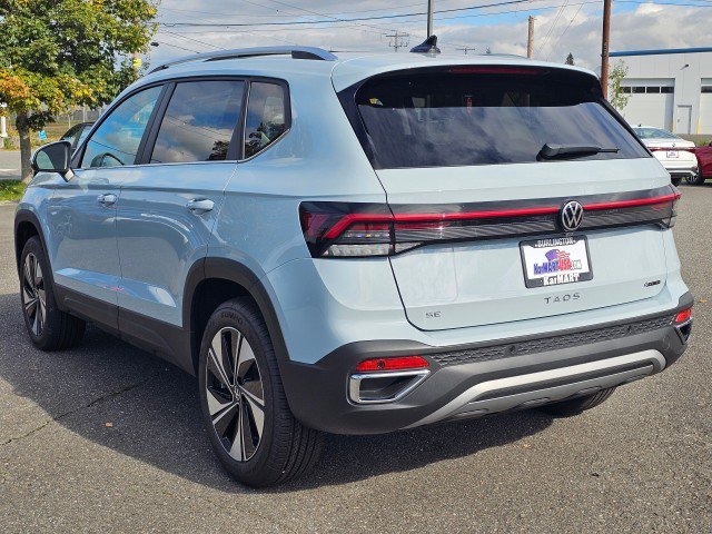 New 2027 Volkswagen Taos SE AWD/4WD image 5