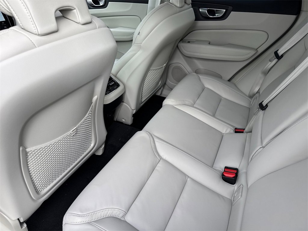 New 2026 Volvo XC60 B5 Ultra w/ Protection Package Premier image 11