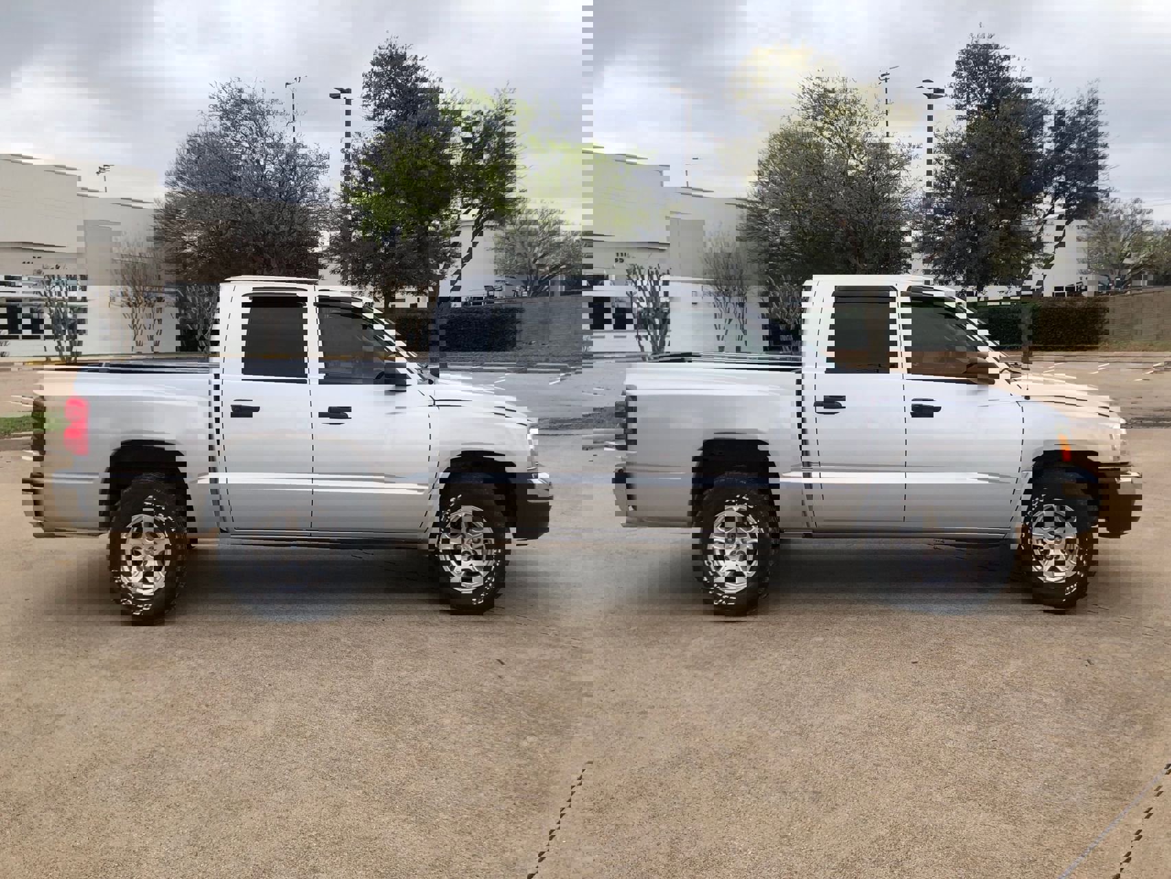 Used 2005 Dodge Dakota SLT image 5