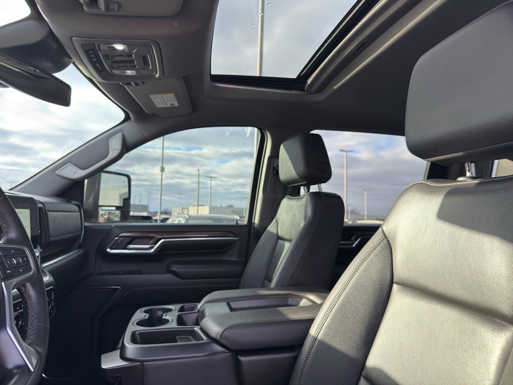 Used 2024 Chevrolet Silverado 2500 LT w/ Z71 Sport Edition image 27