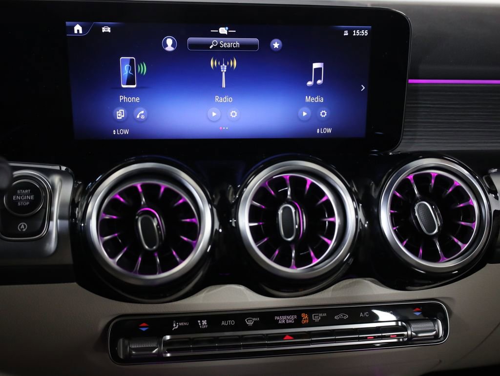 Certified 2026 Mercedes-Benz GLB 250 4MATIC image 18