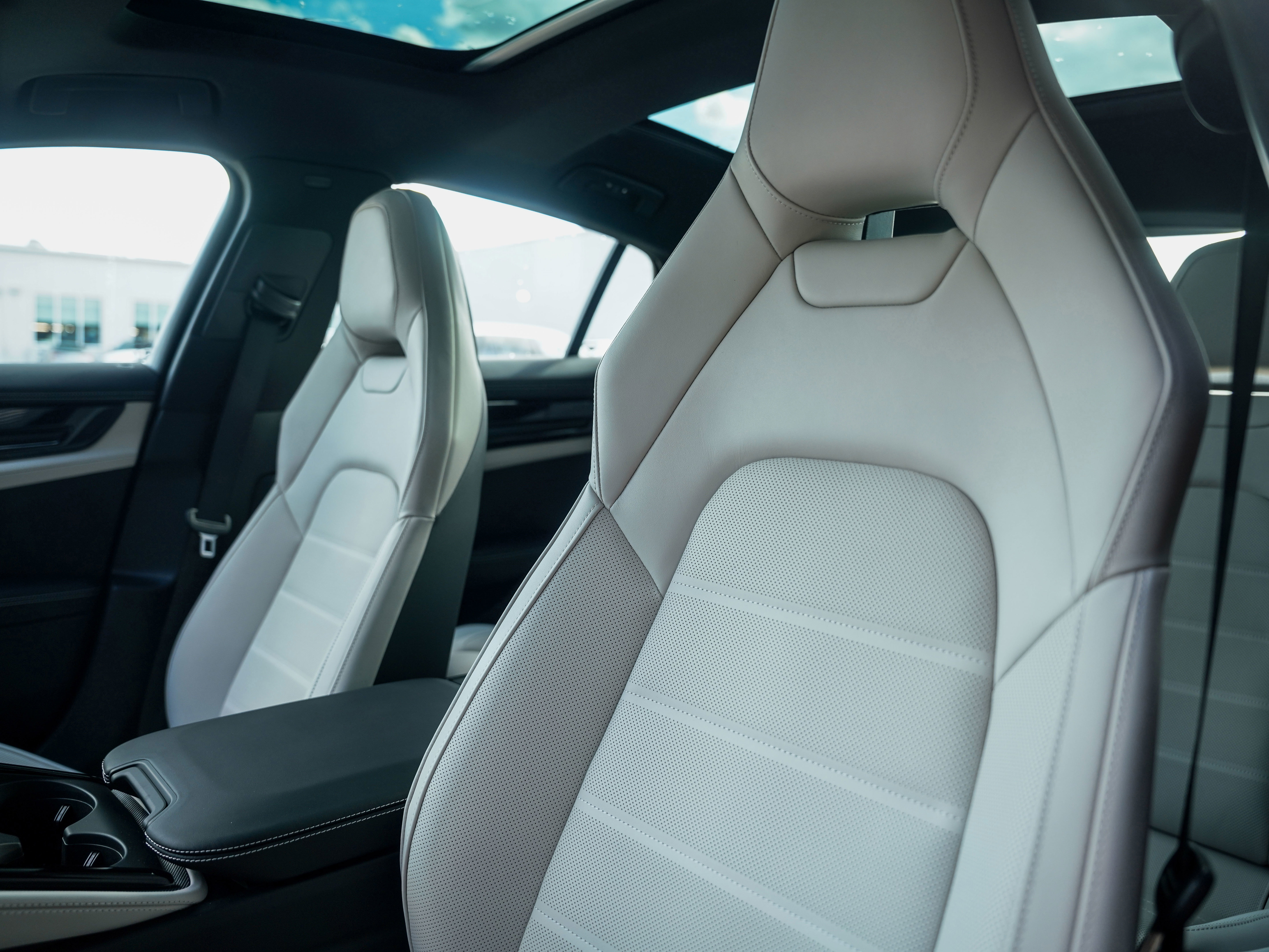 New 2026 Porsche Panamera 4 image 5