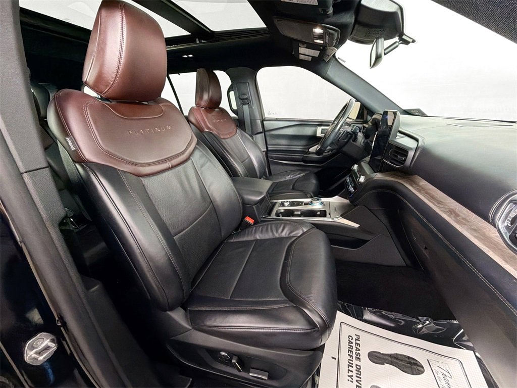 Used 2020 Ford Explorer Platinum image 27