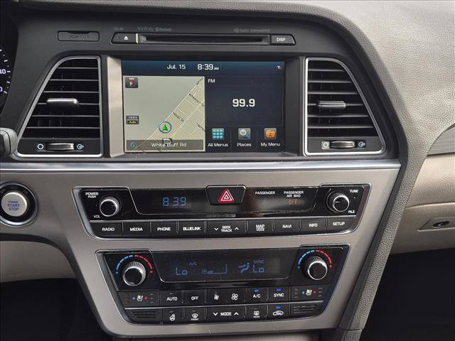 Used 2015 Hyundai Sonata Limited w/ Option Group 06 FWD image 9