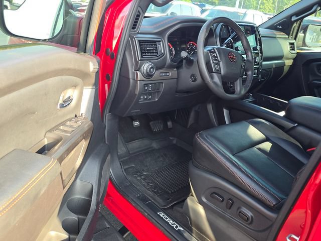 Used 2024 Nissan Titan PRO-4X w/ Pro-4x Convenience Package AWD/4WD image 9