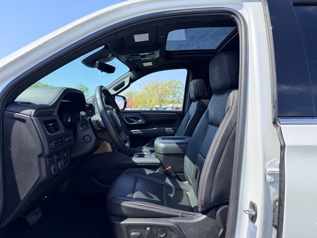 Used 2024 Chevrolet Tahoe High Country AWD/4WD image 7