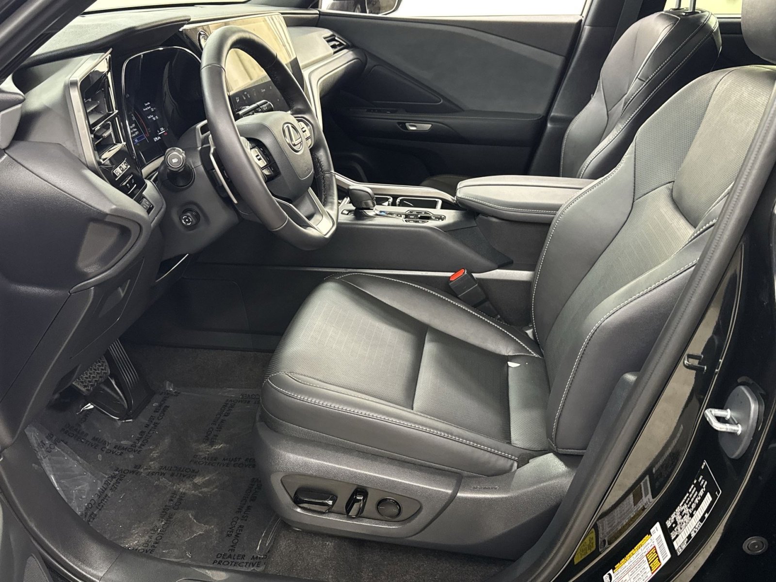 Used 2026 Lexus TX 350 AWD w/ Technology Package image 2