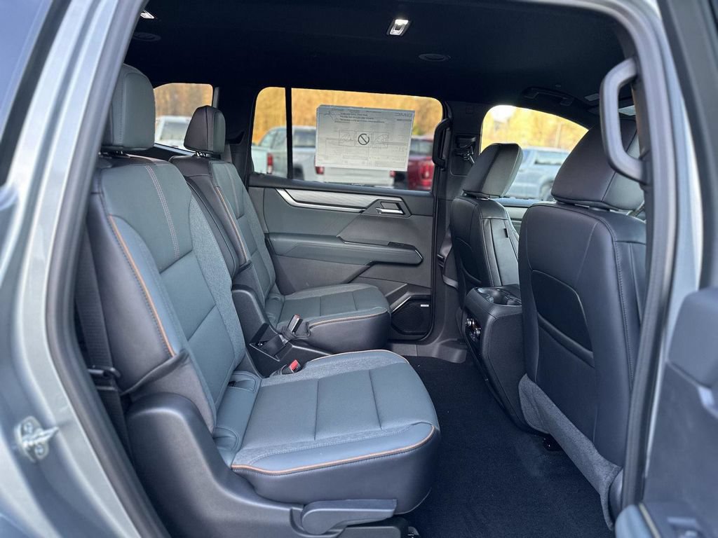 New 2026 GMC Acadia AT4 AWD/4WD image 11