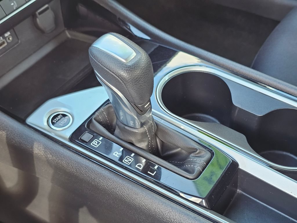 Used 2024 Nissan Altima 2.5 SV FWD image 29