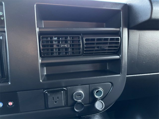 Used 2017 Chevrolet Express 3500 LT w/ LT Preferred Equipment Group image 22