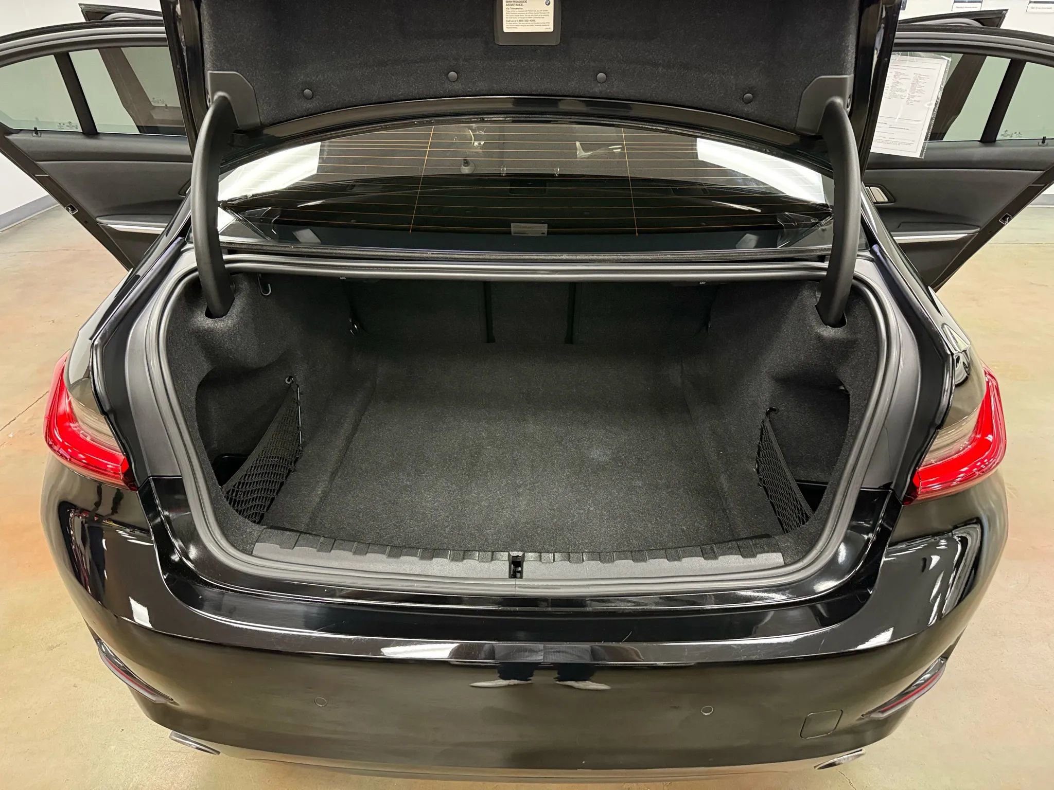 Used 2019 BMW 330i Sedan w/ Convenience Package image 14