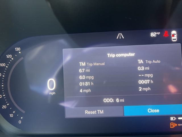 New 2026 Volvo XC60 T8 Plus w/ Climate Package PRO AWD/4WD image 13