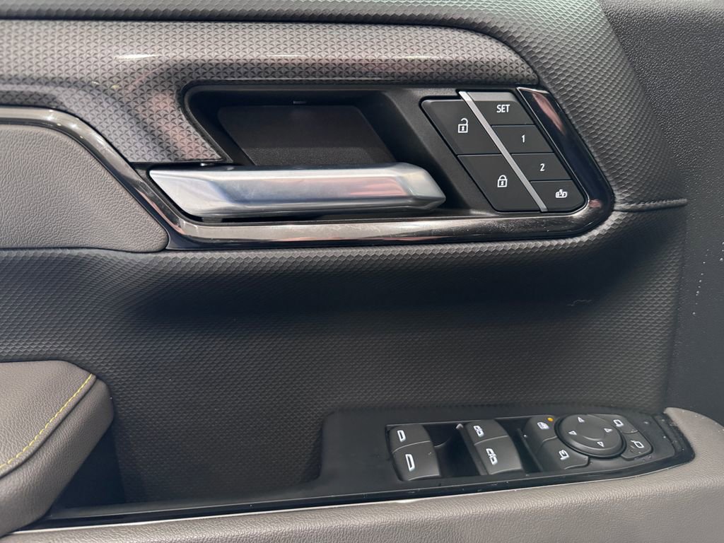 Certified 2023 Chevrolet Silverado 1500 ZR2 w/ Technology Package image 25